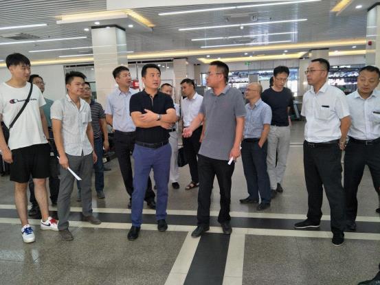 王曉視察青山、徐坊客運(yùn)站改造工程進(jìn)展情況