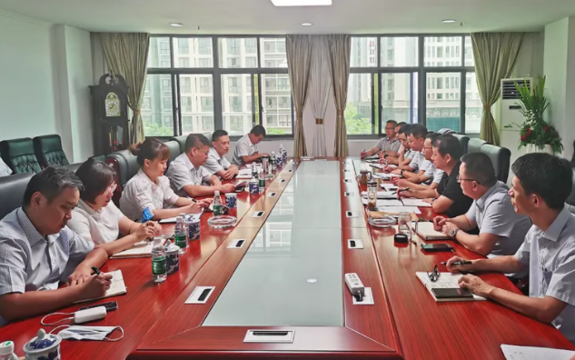 張小平一行赴吉安公交、吉安長(zhǎng)運(yùn)開展“三公”專項(xiàng)檢查并調(diào)研單車核算