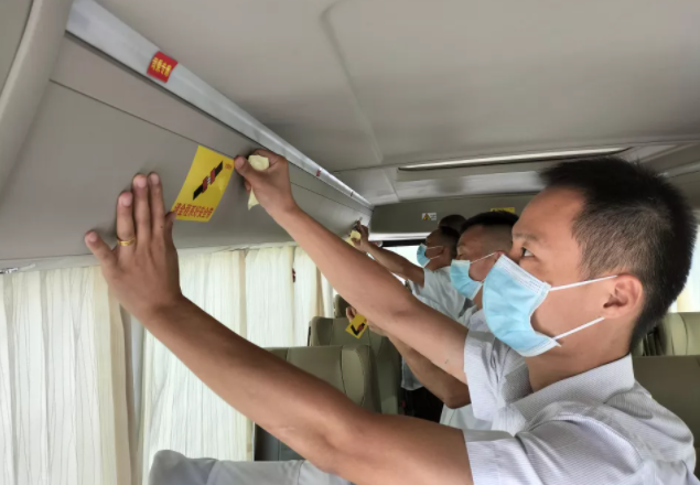 鄱陽長(zhǎng)運(yùn) 學(xué)以致用 交通安全宣傳下一線