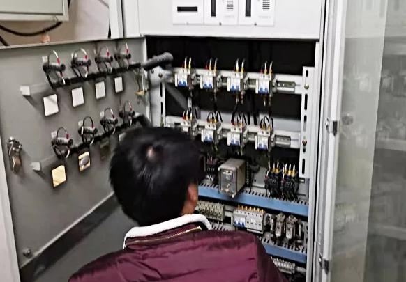 長(zhǎng)運(yùn)物業(yè):修檢設(shè)備 迎峰度冬