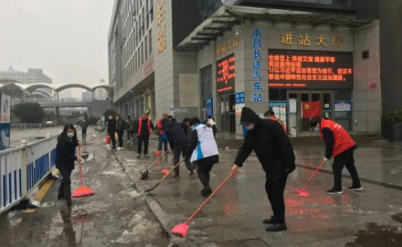 雨雪來襲 江西長(zhǎng)運(yùn)全力應(yīng)對(duì) 保障營(yíng)運(yùn)安全