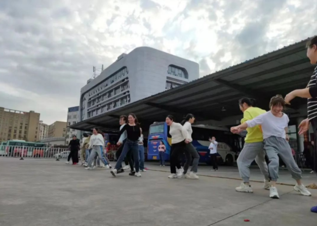 撫州長運：金溪分公司舉辦“凝心聚力，攜手同行”團建活動