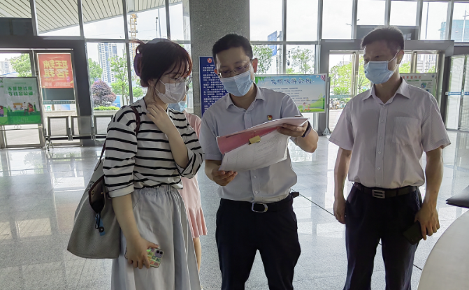 都市城際公交：南昌交通集團檢查組督導車站文明創(chuàng)建、疫情防控和安全生產工作