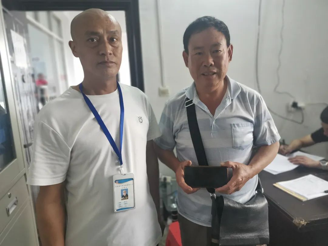 景德鎮(zhèn)長(zhǎng)運(yùn)：失而復(fù)得之喜 來(lái)自暖心的車(chē)站