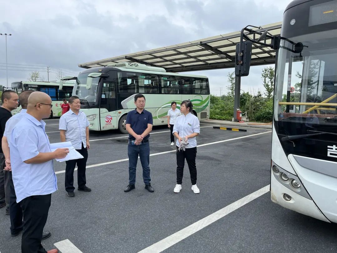 吉安公司：公司領(lǐng)導(dǎo)深入基層督導(dǎo)機務(wù)管理工作