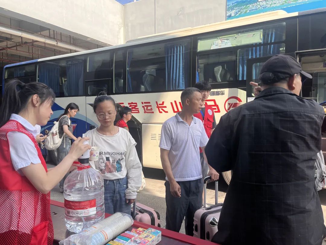 馬鞍山長(zhǎng)客：校園直通車 一站式服務(wù)護(hù)航學(xué)子開學(xué)