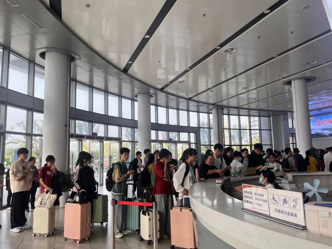 江西長運積極應(yīng)對中秋、國慶客流高峰