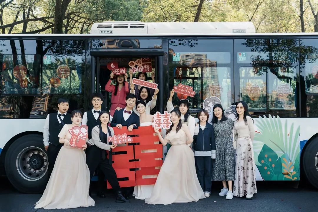 創(chuàng)新經(jīng)營 || 新余公交：婚車定制 低碳、節(jié)儉、有新意！