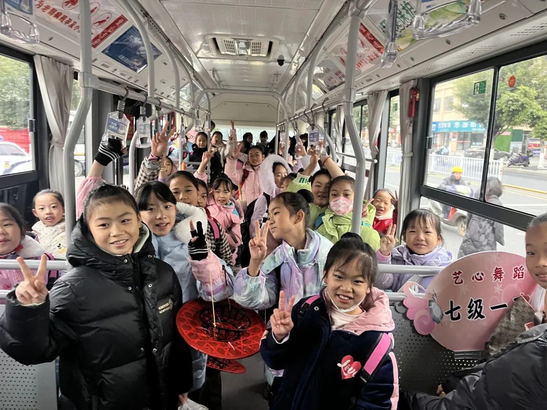 生產(chǎn)經(jīng)營(yíng) || ?吉安公司:用心服務(wù) 圓滿完成藝心舞蹈年底匯報(bào)演出運(yùn)輸任務(wù)