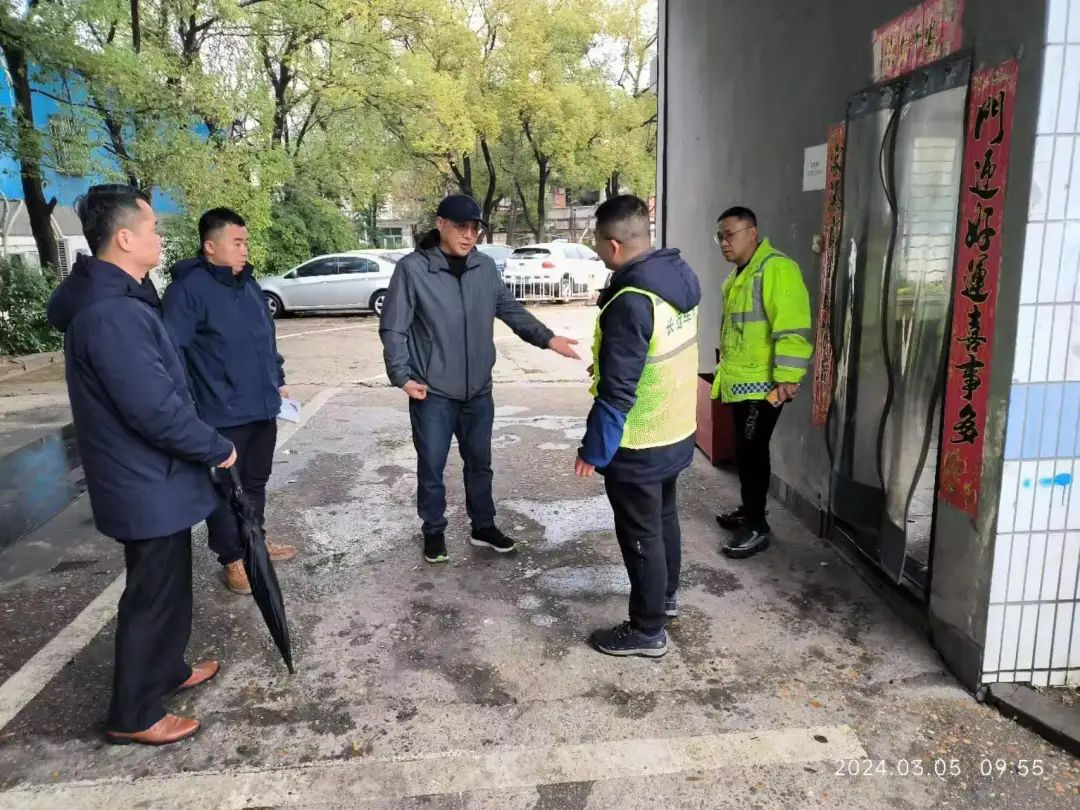 都市城際公交、大通物流開展全國“兩會”期間安全防范工作專項督導(dǎo)檢查