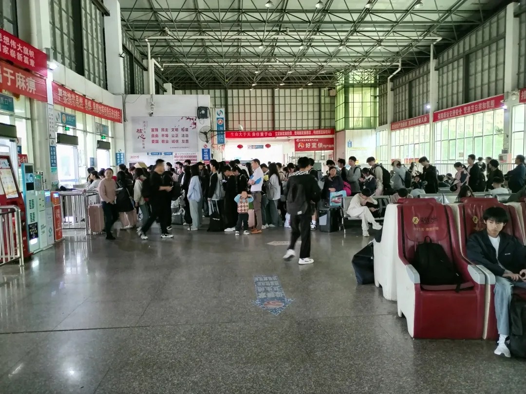 撫州長(zhǎng)運(yùn)：返程高峰來襲，讓旅客出行無憂