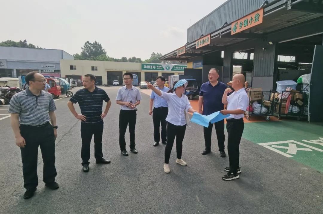 九江長運:省交通運輸廳領(lǐng)導(dǎo)調(diào)研客貨郵工作及“四好農(nóng)村路”現(xiàn)場考察