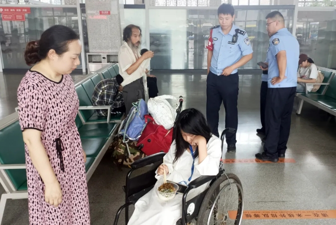 馬鞍山長客:讓微光成炬 讓愛心涌動