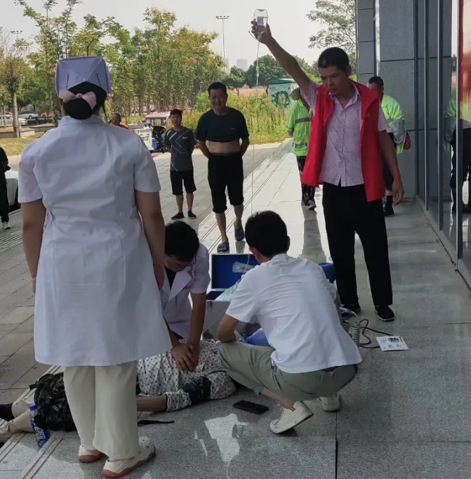 暖新聞 || 撫州長運(yùn)：突發(fā)！黃金18分 他們與時間賽跑