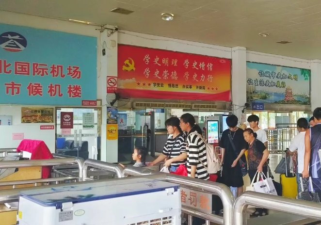 鷹潭長運：?強(qiáng)化運輸服務(wù)保障 護(hù)航國慶出行安全