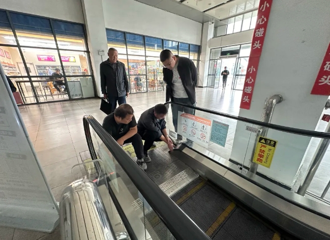 馬鞍山長客 對站內(nèi)特種設(shè)備開展督導檢查工作