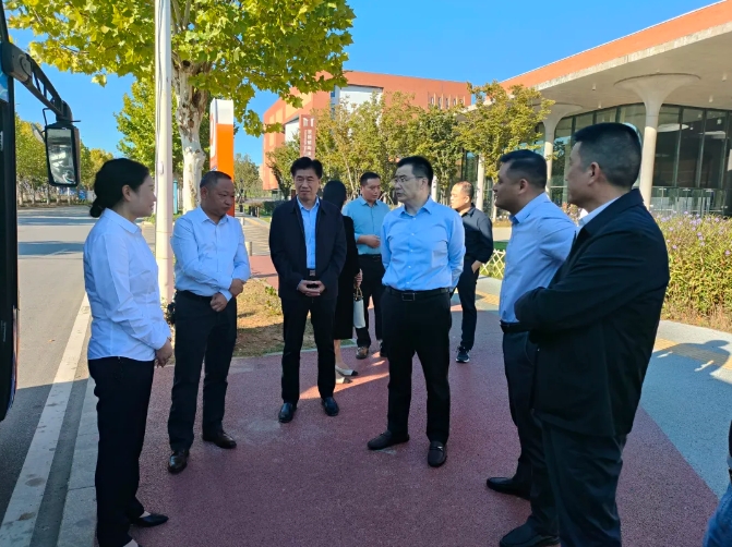 景德鎮(zhèn)長運(yùn)：省綜合交通運(yùn)輸事業(yè)發(fā)展中心領(lǐng)導(dǎo)調(diào)研站點(diǎn)巴士運(yùn)營情況