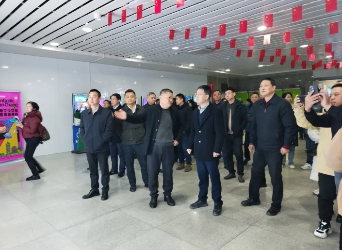 都市城際公交 江西省《汽車(chē)客運(yùn)站服務(wù)規(guī)范》宣貫培訓(xùn)班現(xiàn)場(chǎng)觀摩南昌全域旅游集散中心運(yùn)營(yíng)情況