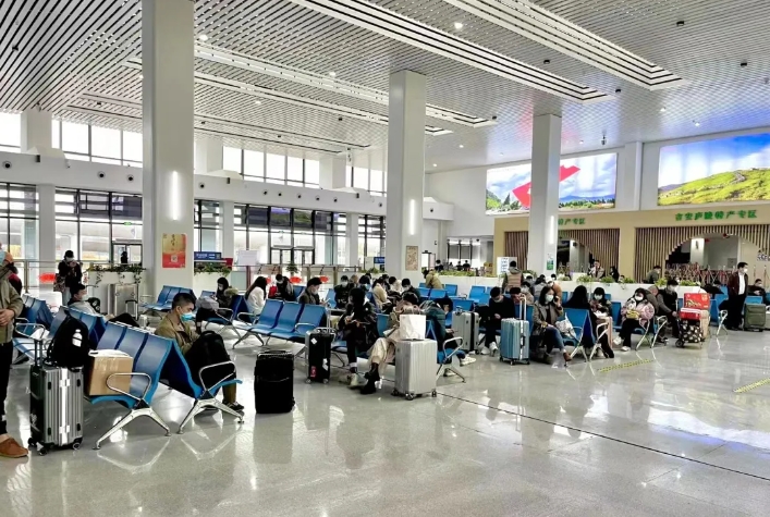 吉安公司:溫暖護航 2025年春運圓滿收官