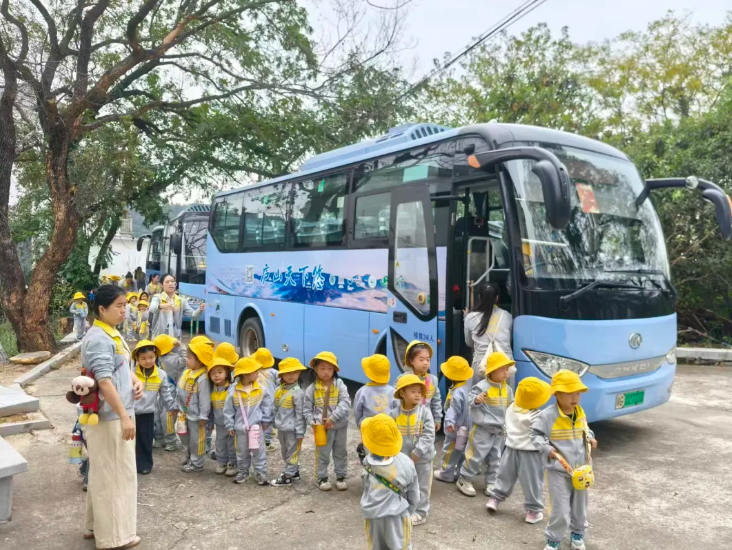 九江長運(yùn)：四年之約！金色搖籃幼兒園再乘廬山公交研學(xué)